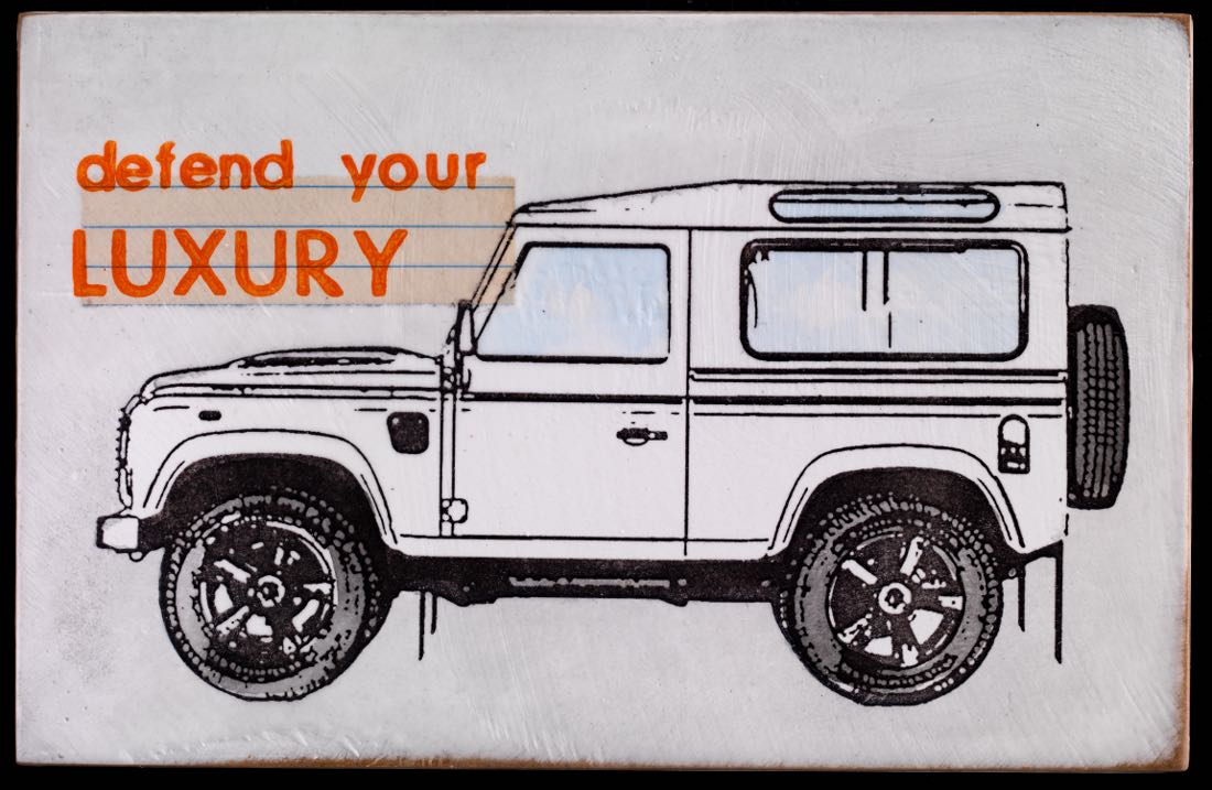 Land Rover - Defender (weiß). Defend your luxury