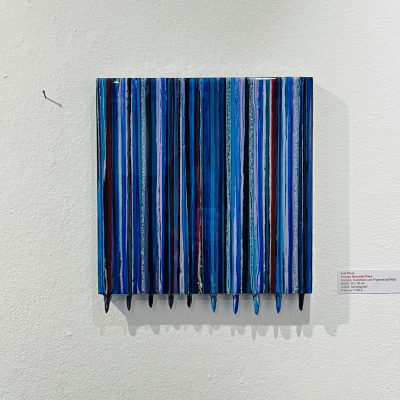Erik Pluis - Human Barcode Drips (30x30cm, blau-pink) Kunstharz | Pigment auf Holz